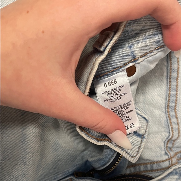 Aeropostale Light Blue Distressed Straight Leg Jeans - Picture 2 of 4